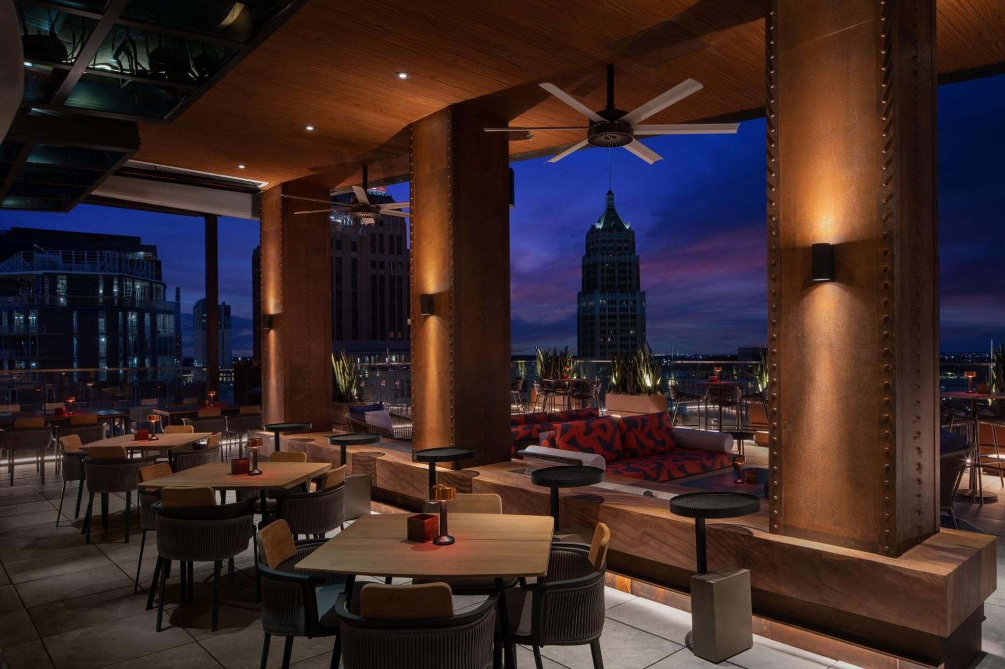 Element San Antonio Riverwalk Exterior photo